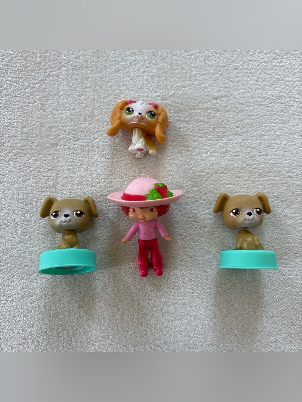Y2K Lot of 4 Littlest Pet Shop Strawberry Shortcake 2006 Figures